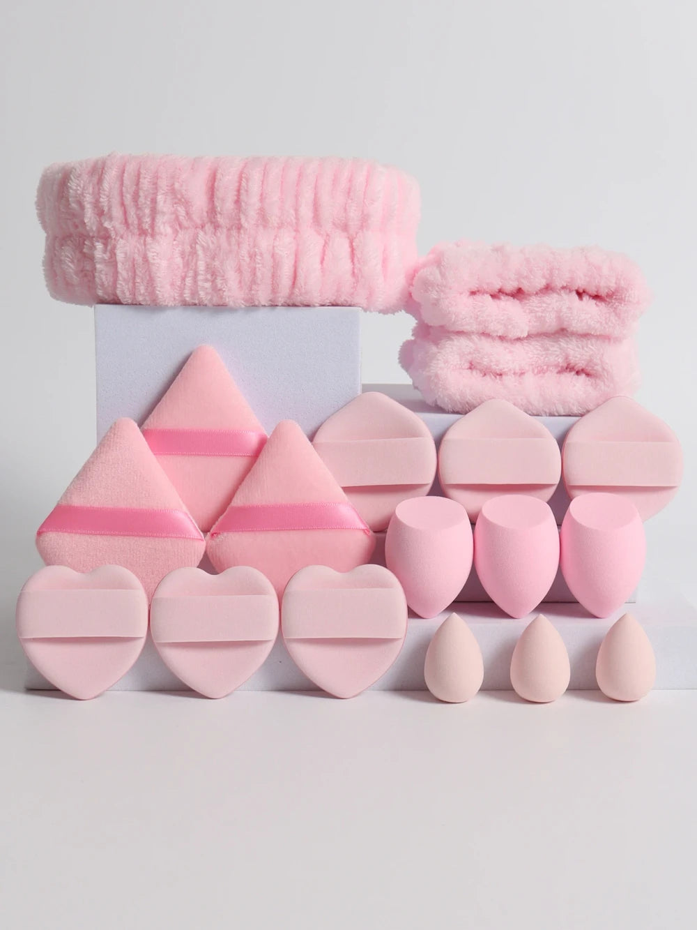 18 Piece Soft Cosmetic Makeup Tool Set